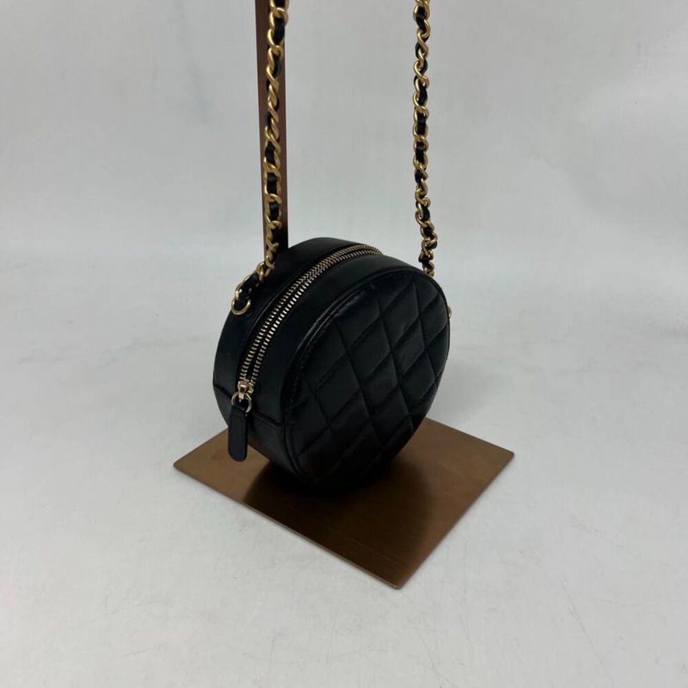 Chanel Women Pre-Loved Bag Very Good Condition - Picture 8 of 9